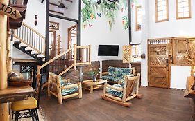 El Encanto Mountain Cabin